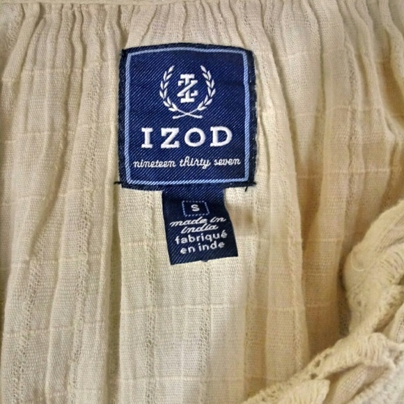 IZOD Ceam Crochet Detail V-Neck Pull Over Short Sleeve Waist Length Top - Picture 5 of 5